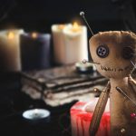 Fransa’da Ünlü Büyücü Medyumlar